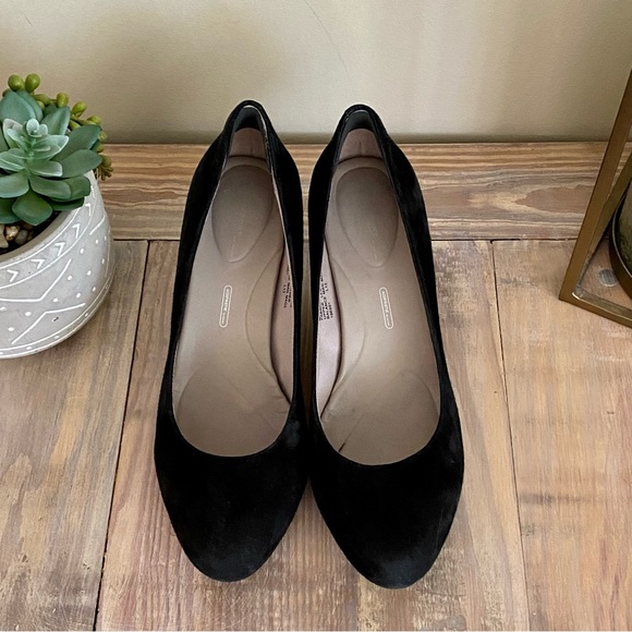 Rockport Black Suede Adidas Adriprene Heels - Picture 5 of 11